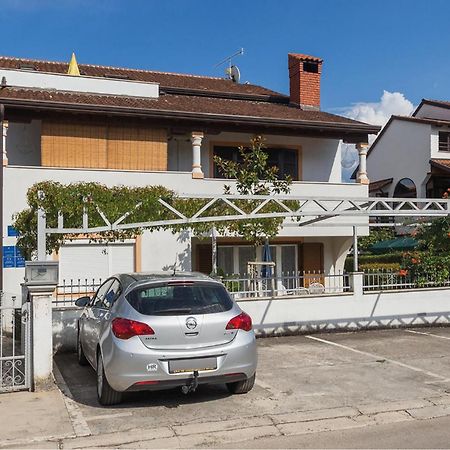 1 Bedroom Beautiful Apartment In Poreč Dış mekan fotoğraf