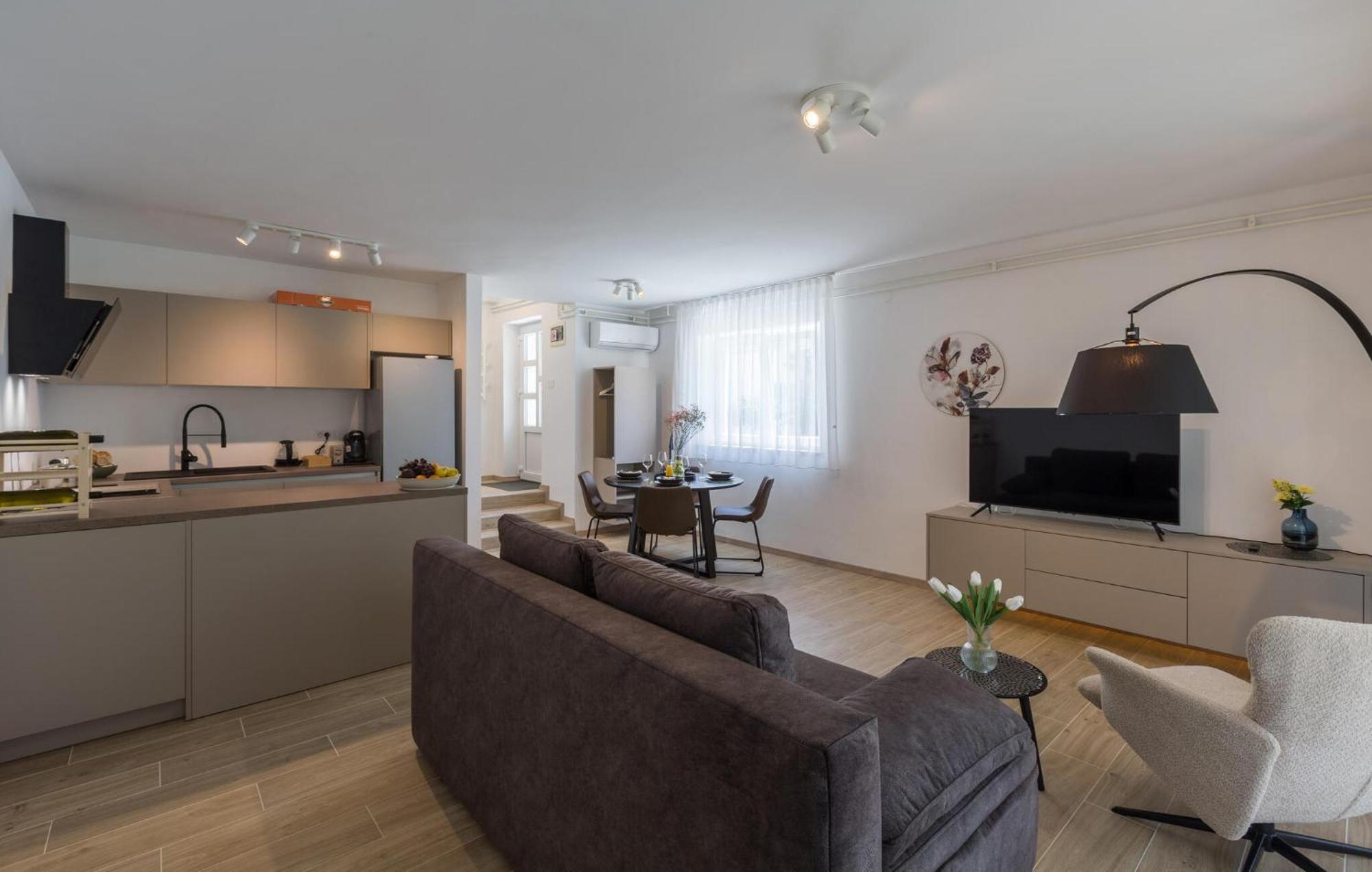 1 Bedroom Beautiful Apartment In Poreč Dış mekan fotoğraf